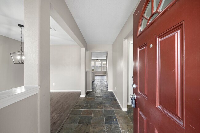 Building Photo - 14422 Leafy Tree Dr