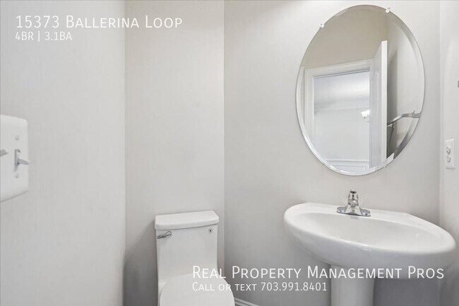 Building Photo - 15373 Ballerina Lp