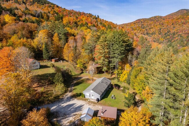 Building Photo - 90 Blueberry Hill Rd