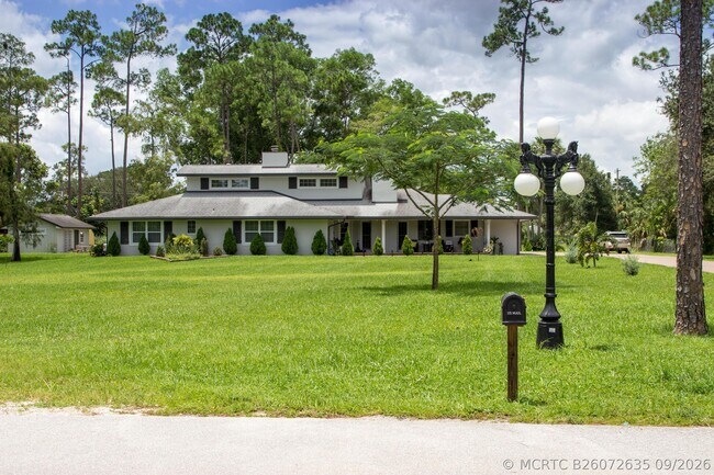 Building Photo - 661 W Rambling Dr