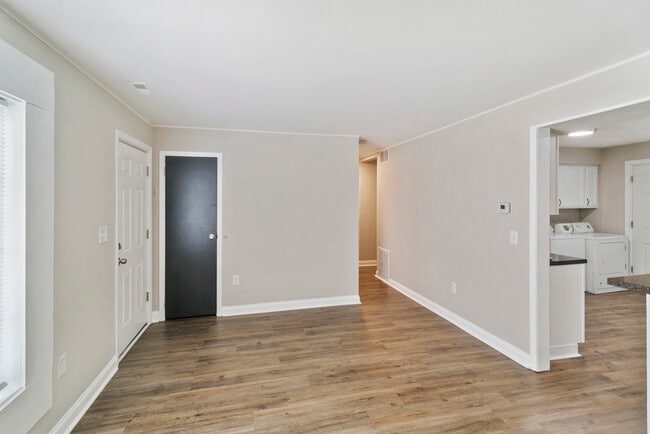 Building Photo - 4328 Greenbrier Ln