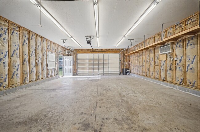 Building Photo - 1128 Grandy Ct