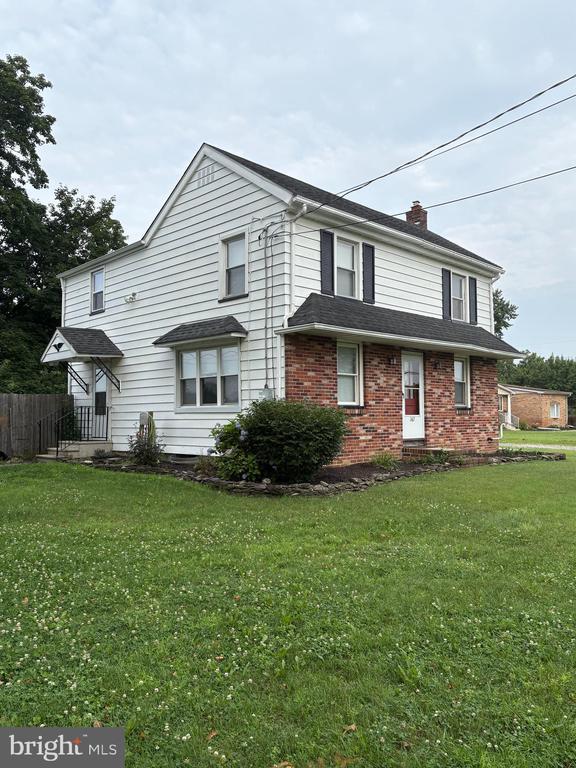 Building Photo - 167 E Wolfert Station Rd