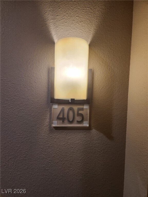 Building Photo - 91 E Agate Ave