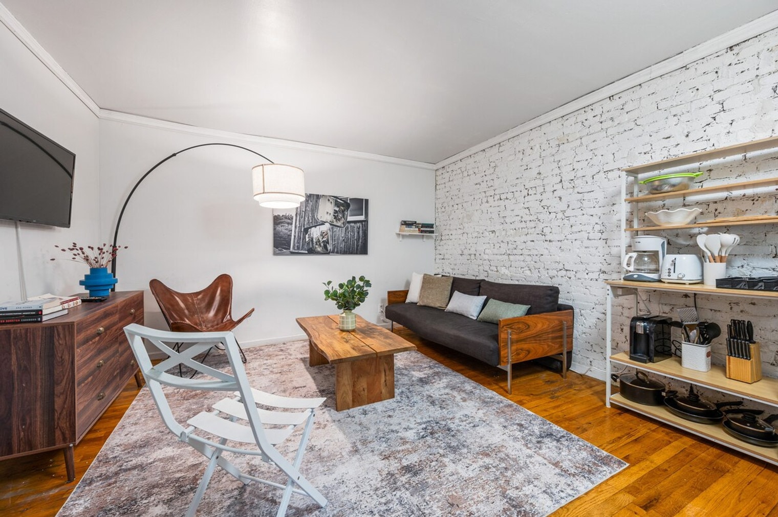 Building Photo - 341 W 30th St