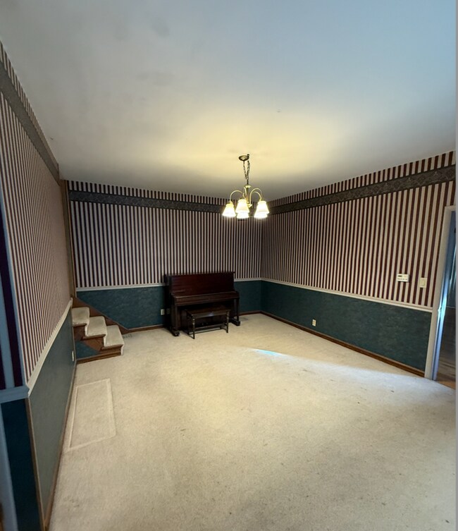 Building Photo - 4518 Lawrence St