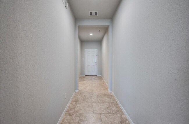 Building Photo - 3006 Dripping Springs Ct