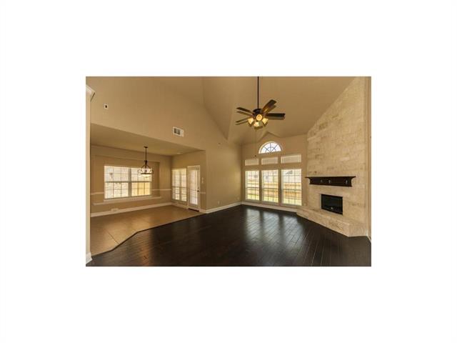 Building Photo - 12060 Grandview Dr