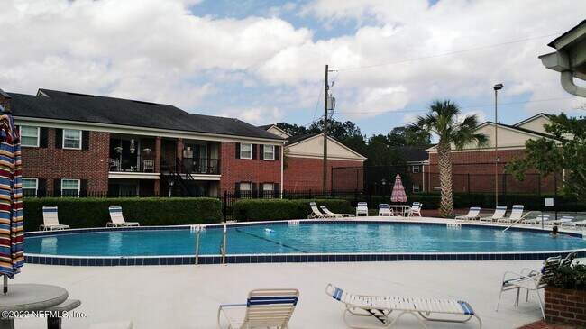 Building Photo - 4915 Baymeadows Rd