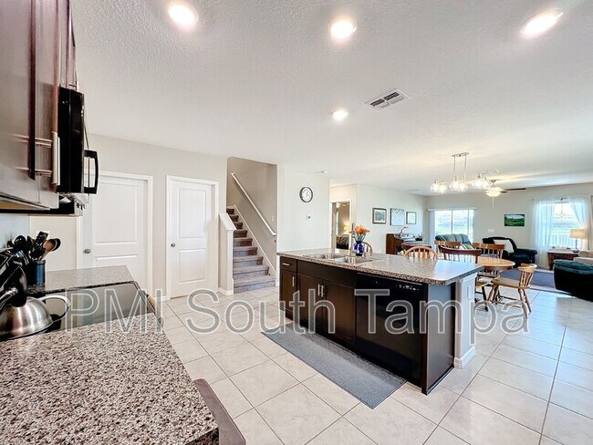 Building Photo - 11116 Sage Canyon Dr.