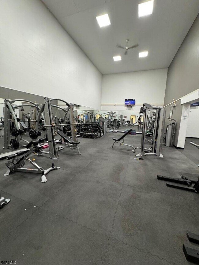 Building Photo - 97 Giordano Dr