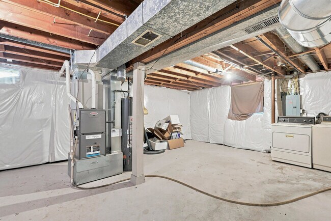 Building Photo - 2803 N Pine St