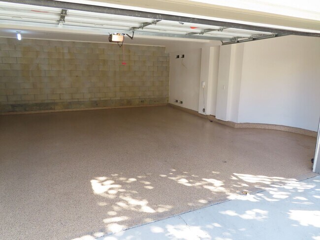 Building Photo - 3125 Harbor Ridge Ln