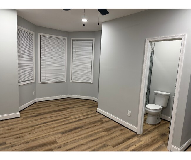 Building Photo - 3113 Presbury St