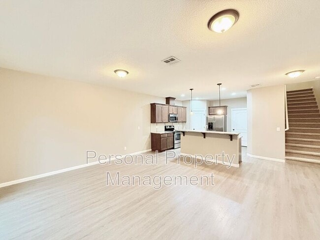 Building Photo - 2621 NE 131st Ave