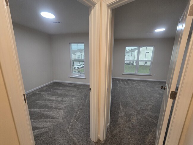 Building Photo - 4028 Beckton Trl