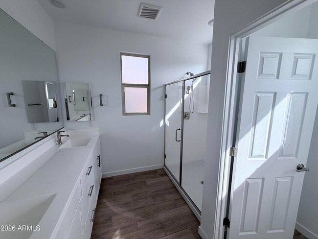 Building Photo - 4323 W Palace Sta Rd