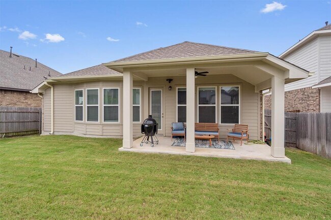 Building Photo - 5855 San Savino Dr