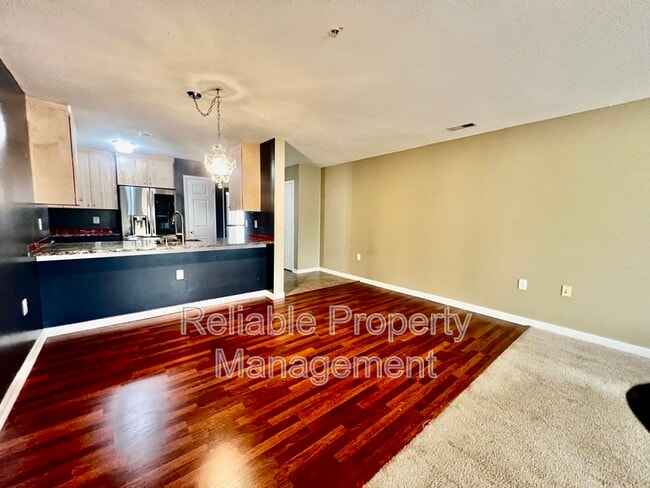 Building Photo - 203 Sturbridge Dr