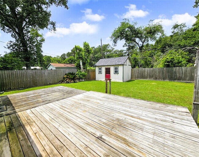 Building Photo - 723 Pas Trail