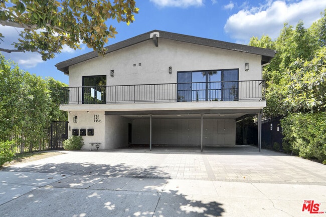 Primary Photo - 395 Huntley Dr
