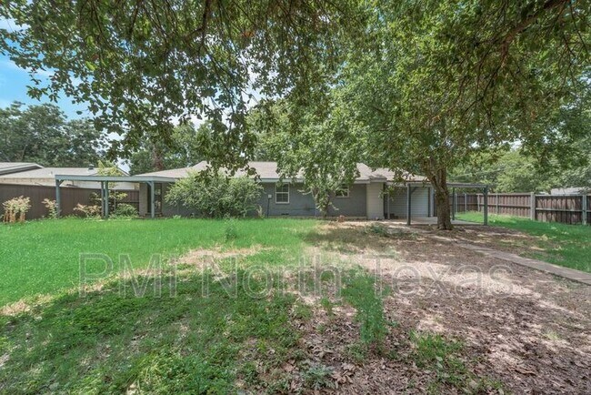 Building Photo - 9580 Magnolia Rd