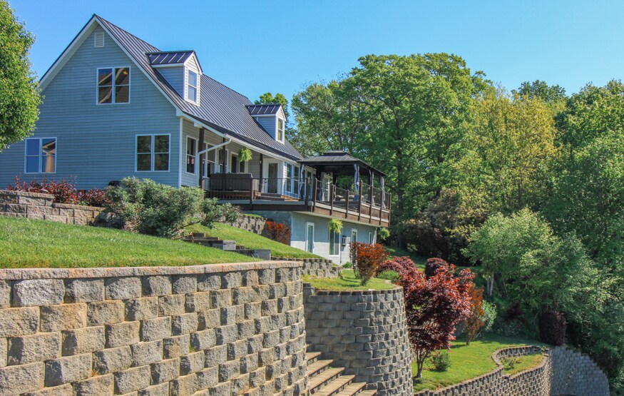 Building Photo - 511 Riverview Ct