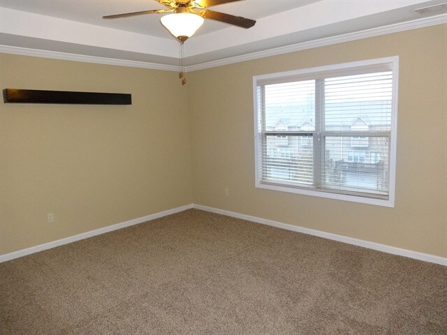 Building Photo - 243 Royal Cres Terrace