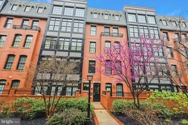 Building Photo - 1610 N Queen St