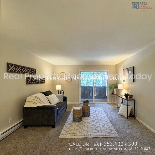 Building Photo - 1605 N Visscher St
