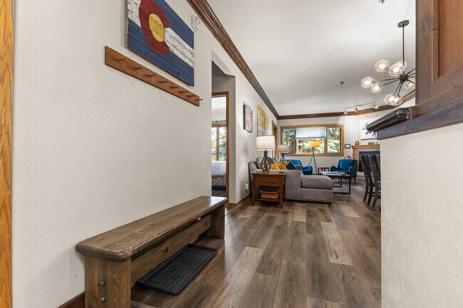 Building Photo - 2200 Apres Ski Way