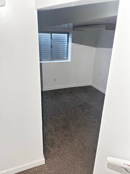 Building Photo - 6635 W 6635 S