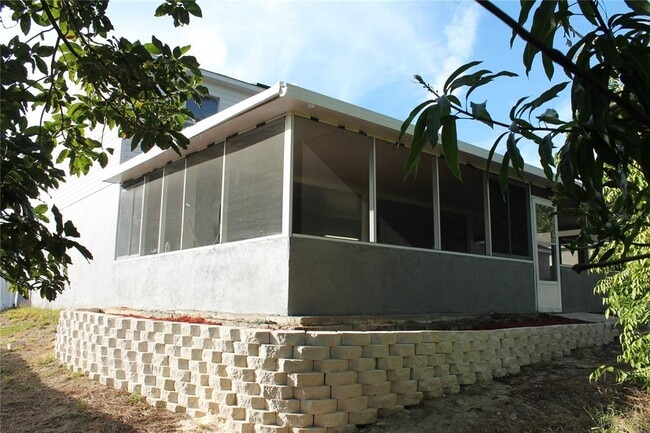 Building Photo - 15738 Switch Cane St