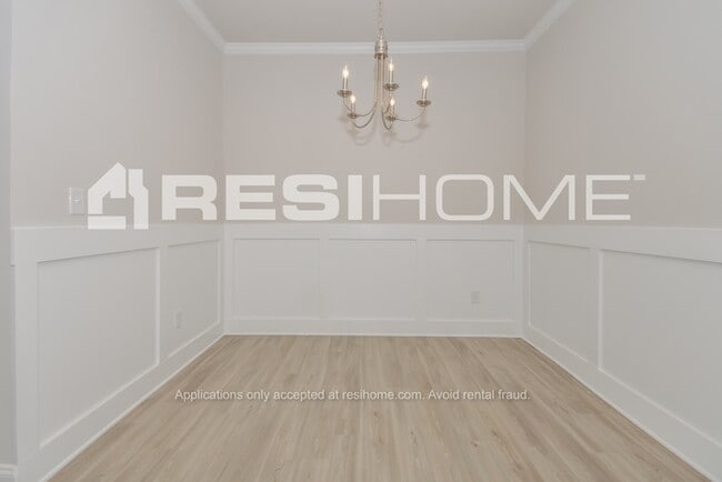 Building Photo - 3038 Faireno Pl