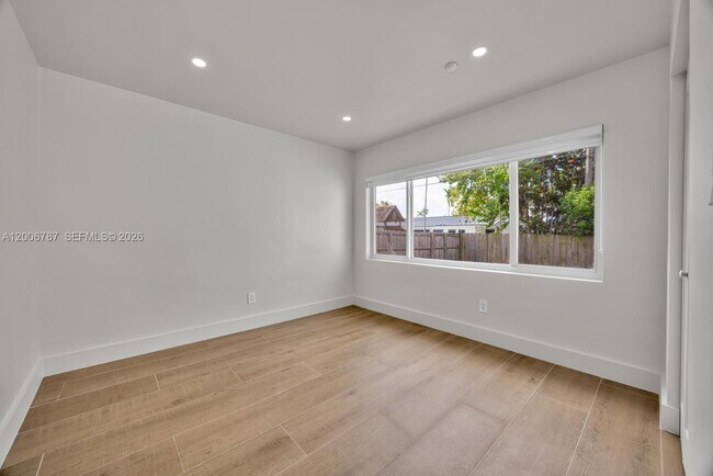 Building Photo - 8760 SW 83rd St