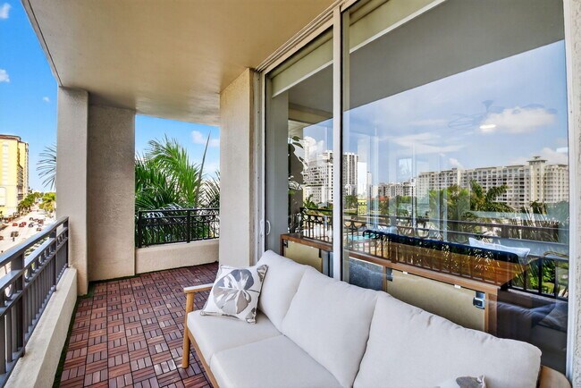 Building Photo - 550 Okeechobee Blvd