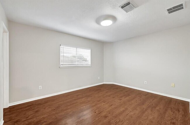 Building Photo - 14418 Cellini Dr