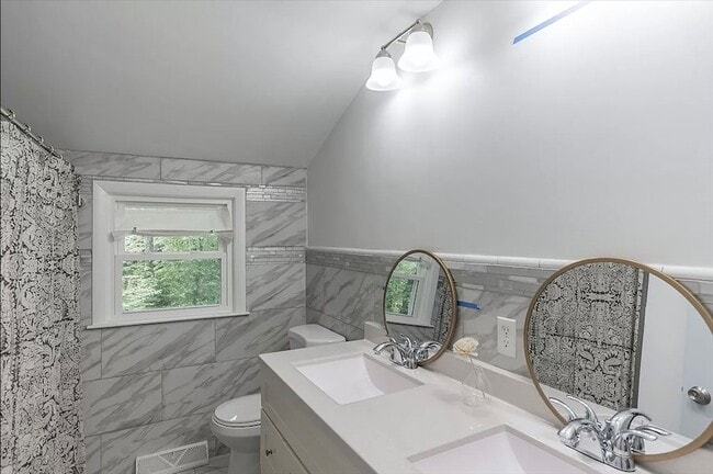 Building Photo - 12 Joyce Rd