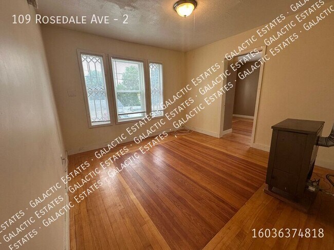 Building Photo - 109 Rosedale Ave
