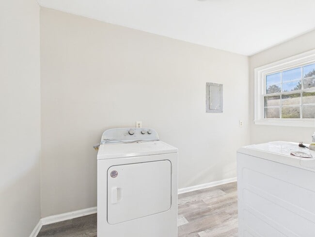 Building Photo - 11001 Reedy Branch Rd