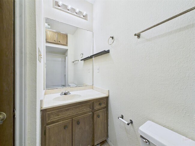 Building Photo - 4406 Avenue A