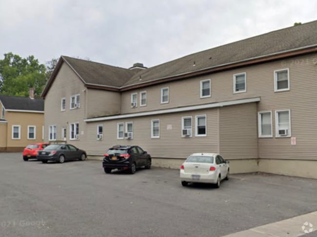 Building Photo - 49 Tappan St