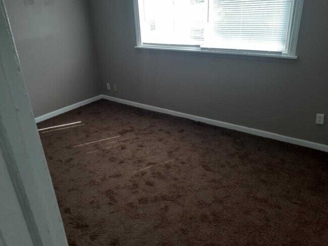 Building Photo - 6129/6131 Nimitz Dr. - RJ Lachance