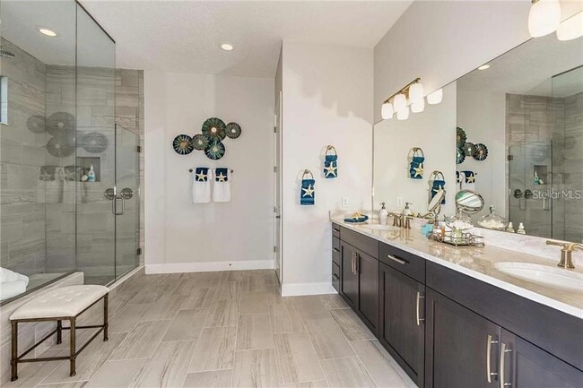 Building Photo - 8202 Via Vittoria Way