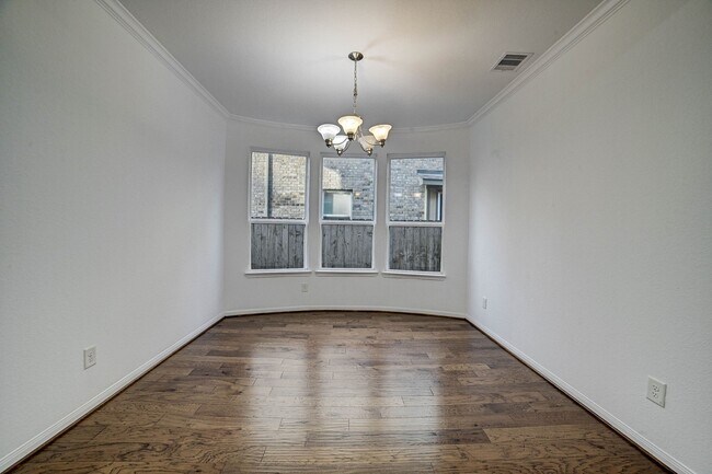 Building Photo - 5007 Sawmill Terrace Ln