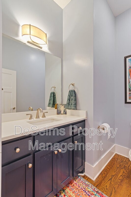 Building Photo - 980 Malquin Dr