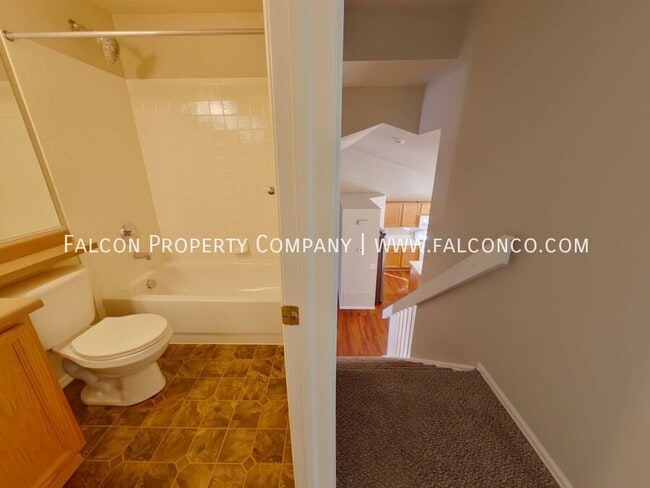 Building Photo - 6239 Hartman Dr