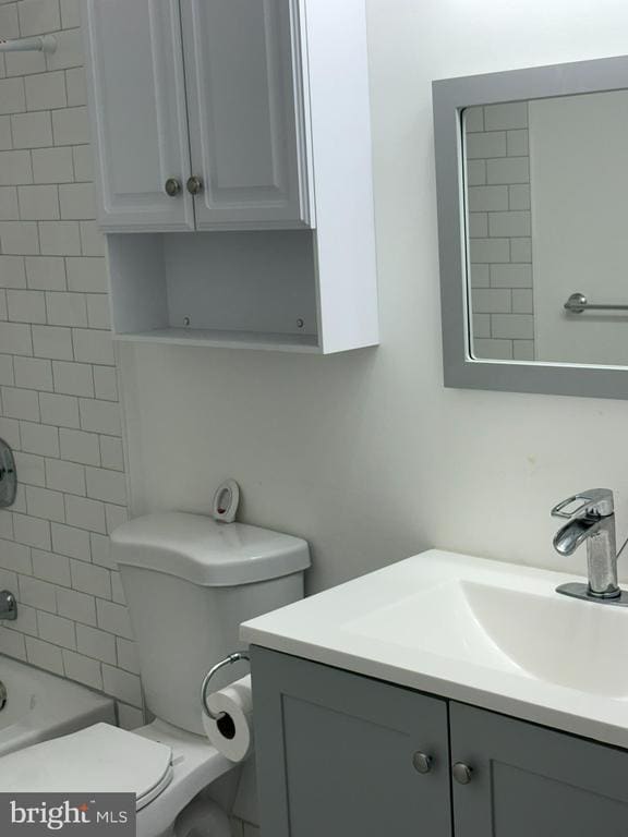 Building Photo - 109 Versailles Ct