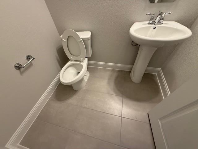 Building Photo - 313 Blackthorne Dr