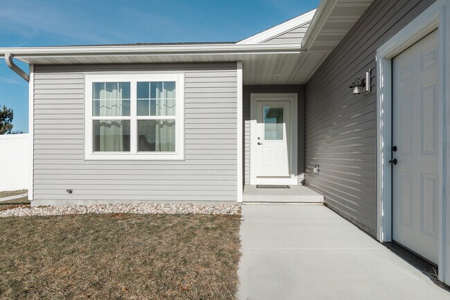 Building Photo - 3062 Barrington Pl